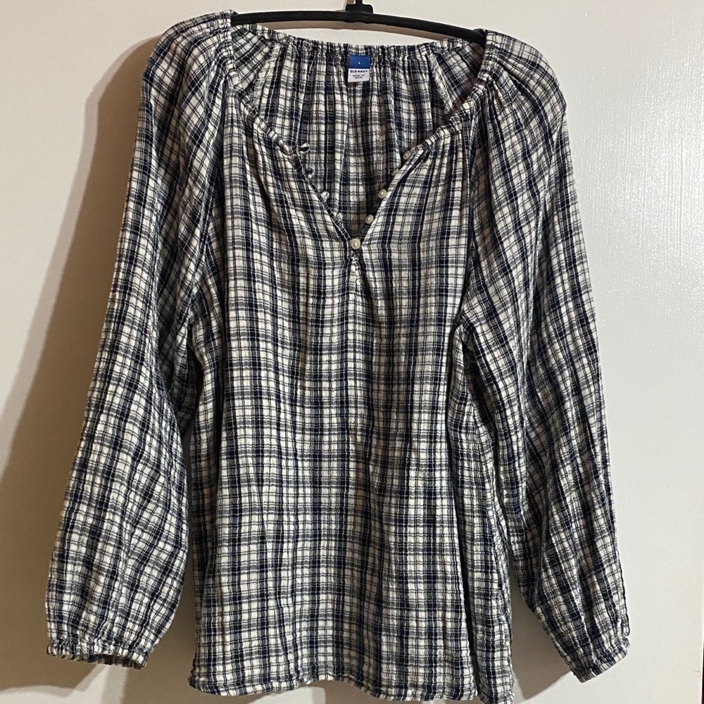 Old Navy Plaid Blouse in Black and White